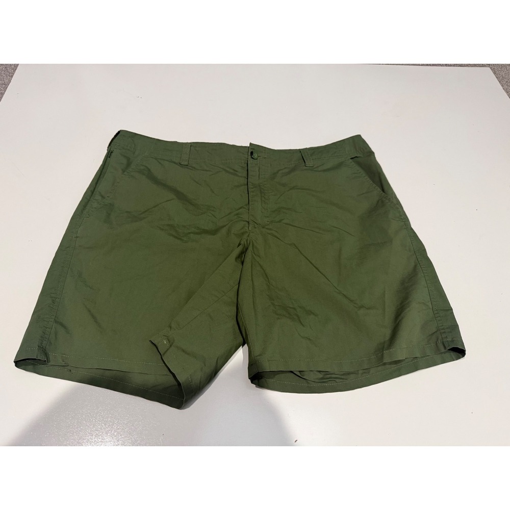 Columbia Mens Olive Green Outdoor Hiking Fishing Shorts Size 40W 8 Inseam